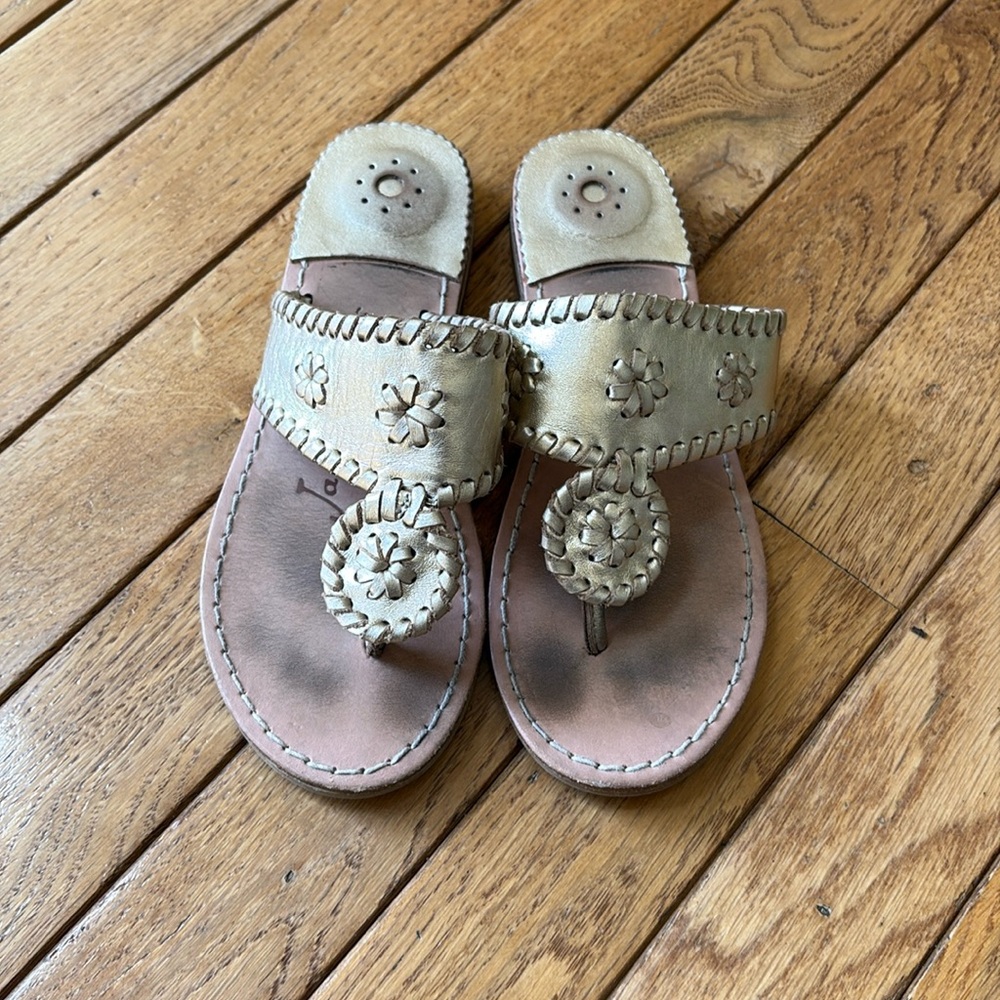 Jack Rogers Girls size 1 Gold Sandals